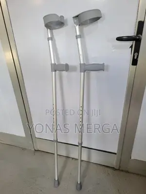 Photo - Forearm Crutches Pair Lightweight, Adjustable Nepal Ubuy