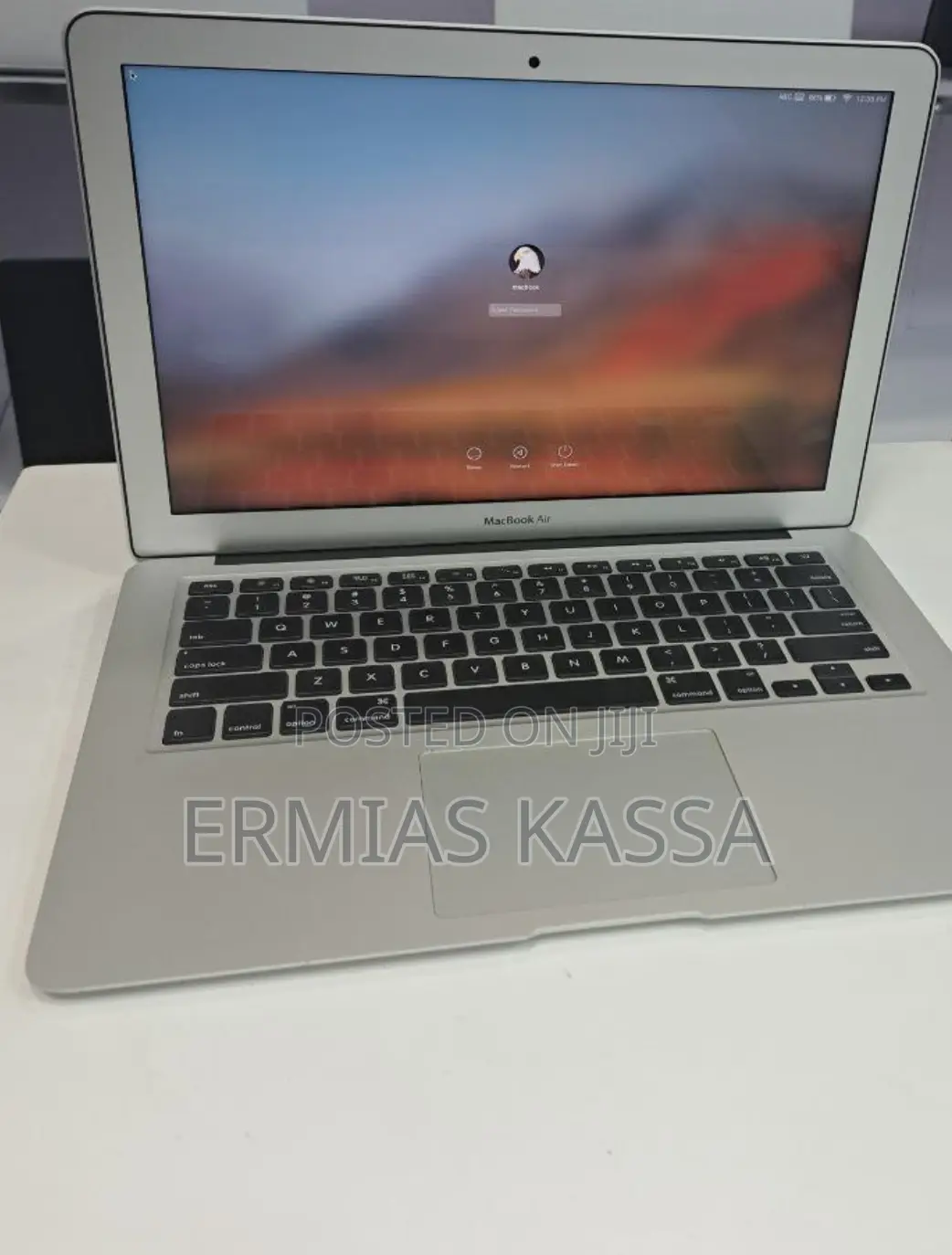 New Laptop Apple MacBook Air 2017 8GB Intel Core I5 SSD 256GB