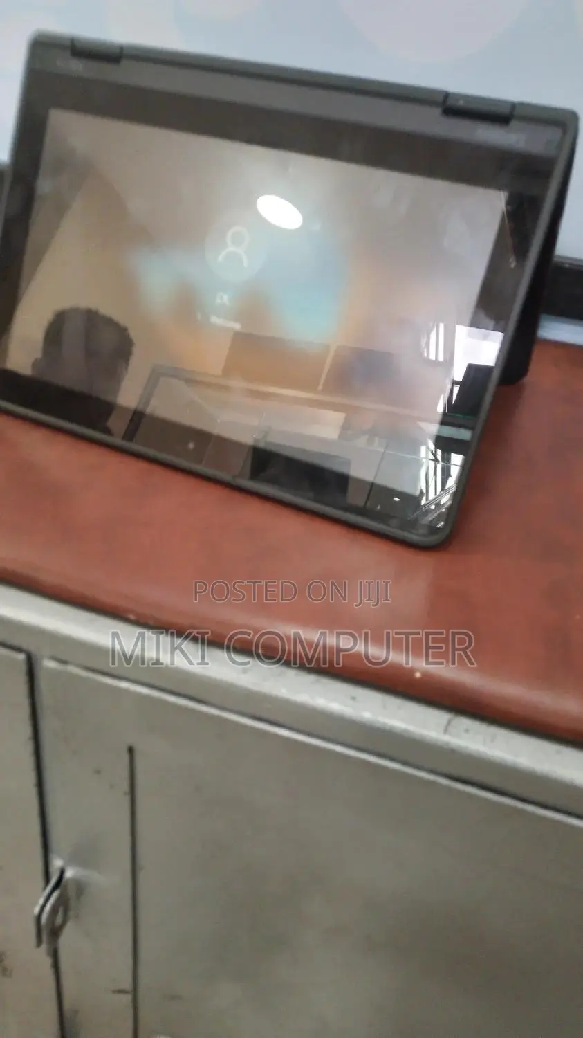 New Laptop Lenovo Yoga 11e 4GB Intel SSD 128GB