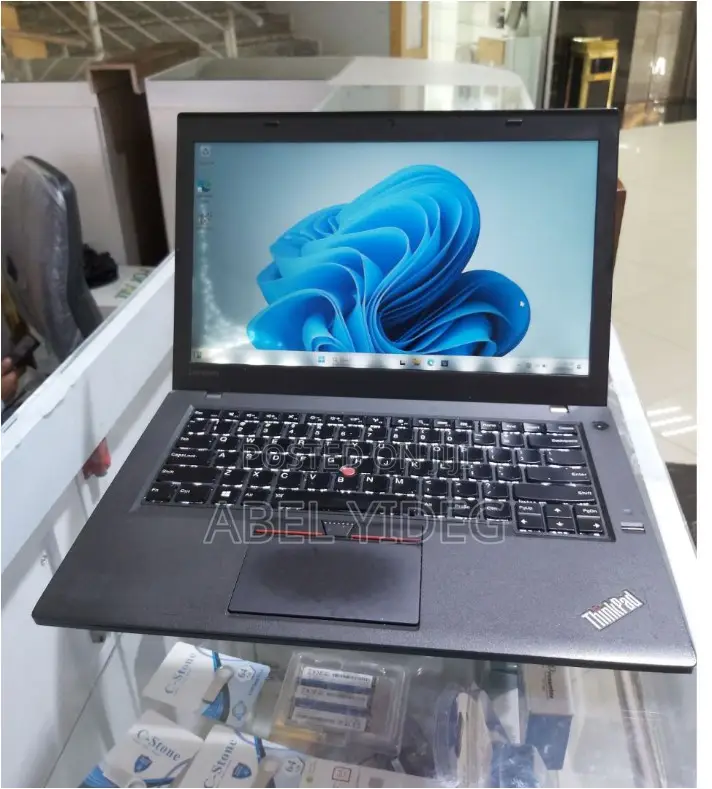 New Laptop Lenovo ThinkPad T460 8GB Intel Core I7 SSD 256GB
