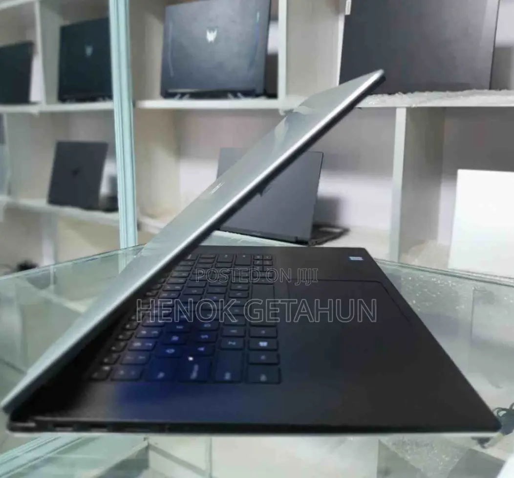 New Laptop Dell XPS 15 16GB Intel Core I7 SSD 512GB