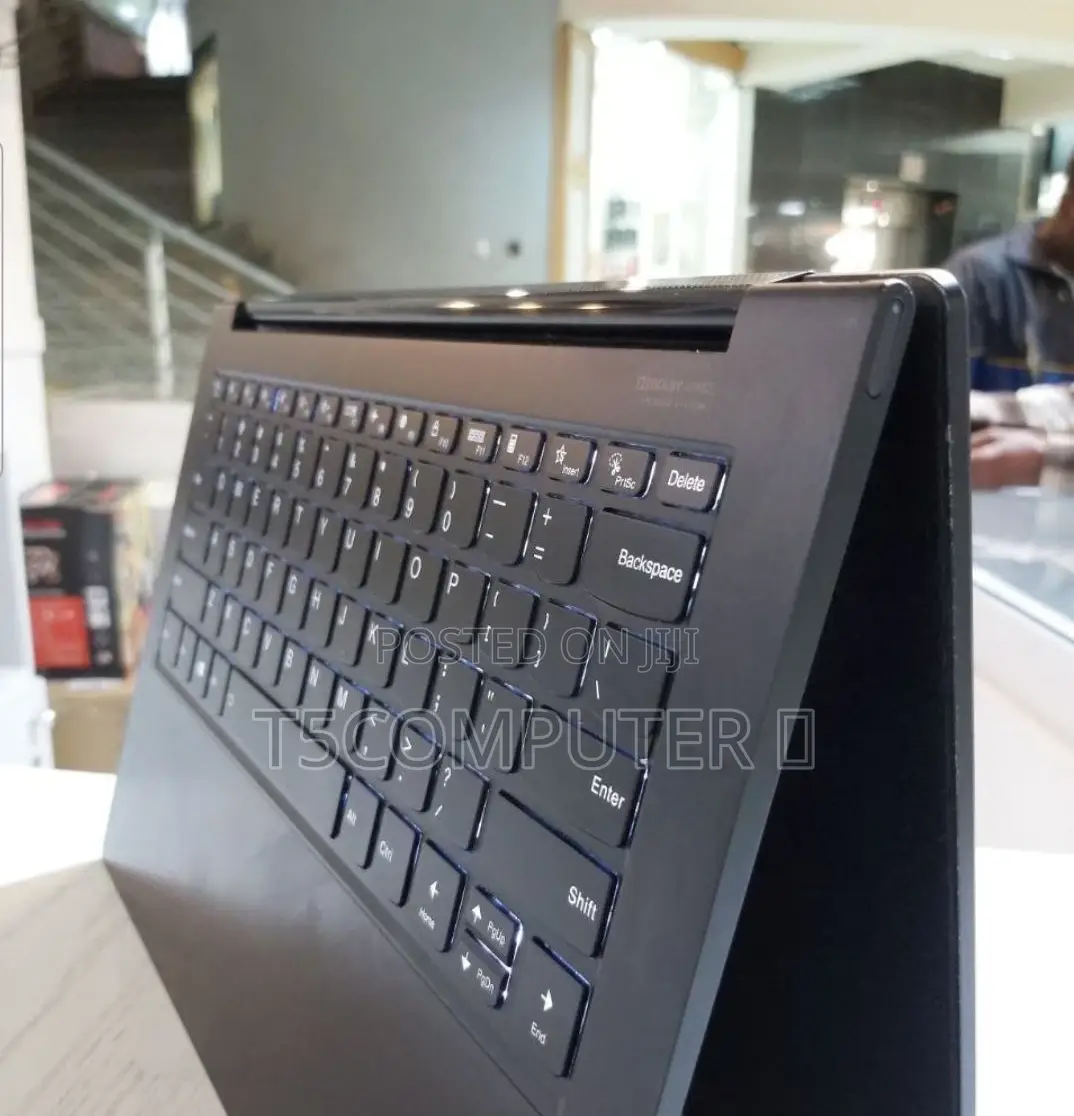 New Laptop Lenovo ThinkPad X390 Yoga 16GB Intel Core I7 SSD 512GB