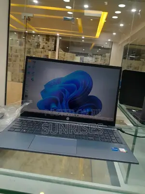 New Laptop HP Pavilion 15 8GB Intel Core I5 SSD 512GB