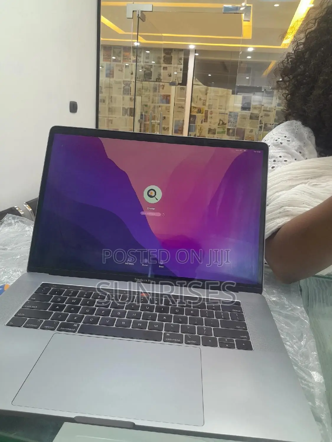 New Laptop Apple MacBook 2018 16GB Intel Core I7 SSD 512GB