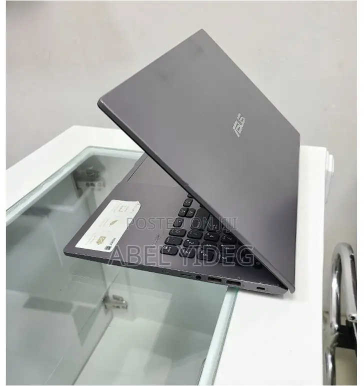 New Laptop Asus VivoBook X540SA 8GB AMD SSD 256GB