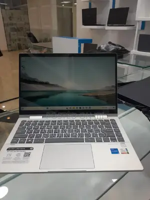 New Laptop HP Envy X360 8GB Intel Core I5 SSD 1T