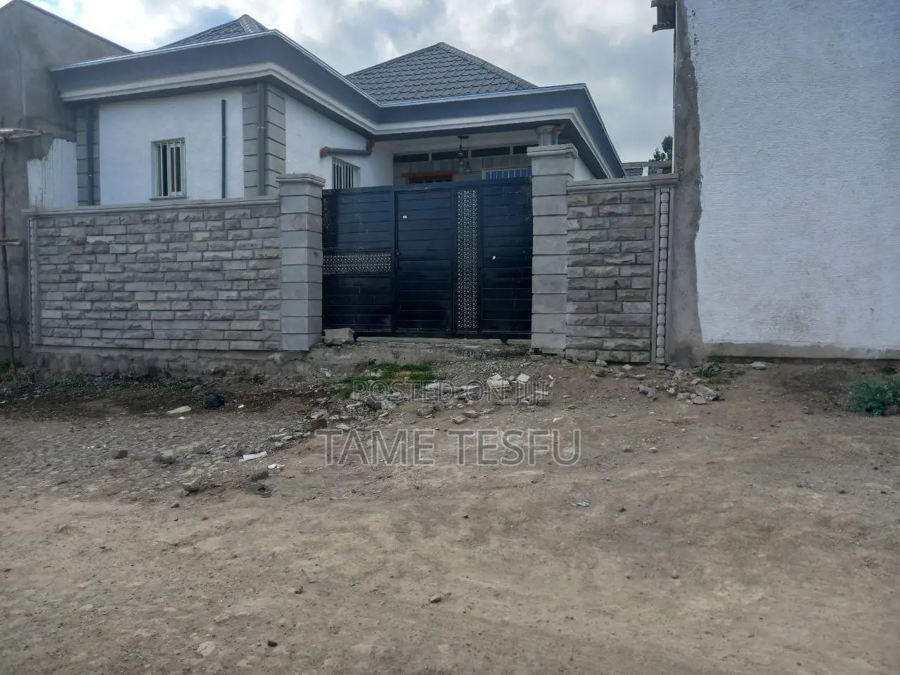 Furnished 3bdrm Villa in Yeka Kotobe for sale