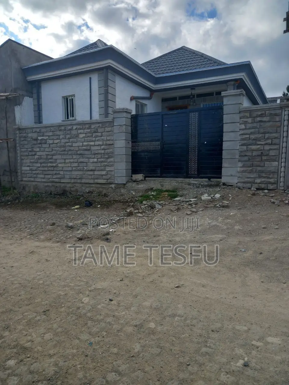 Furnished 3bdrm Villa in Yeka Kotobe for sale