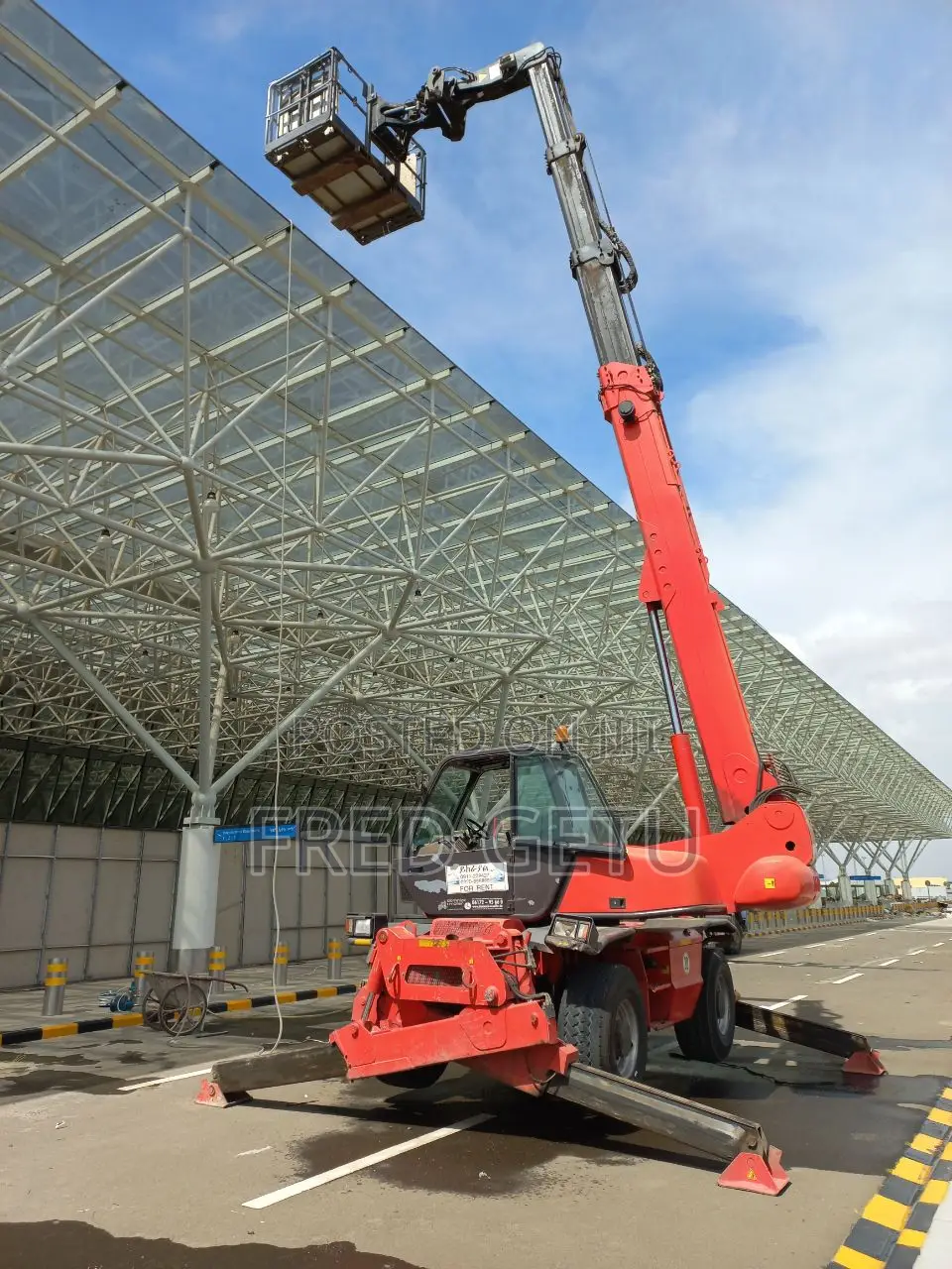 Forklift and Crane Rent ፎርክሊፍት እና ክሬን ኪራይ