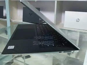 Photo - New Laptop Dell XPS 15 16GB Intel Core I7 SSD 512GB