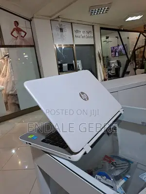 New Laptop HP Pavilion 15 8GB Intel Core I5 HDD 1T