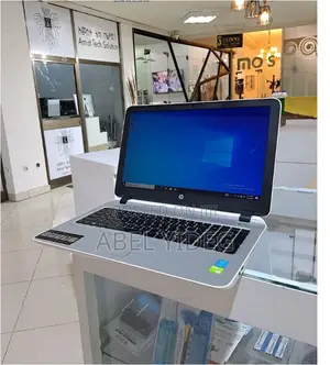 New Laptop HP Pavilion 15 8GB Intel Core I5 HDD 1T