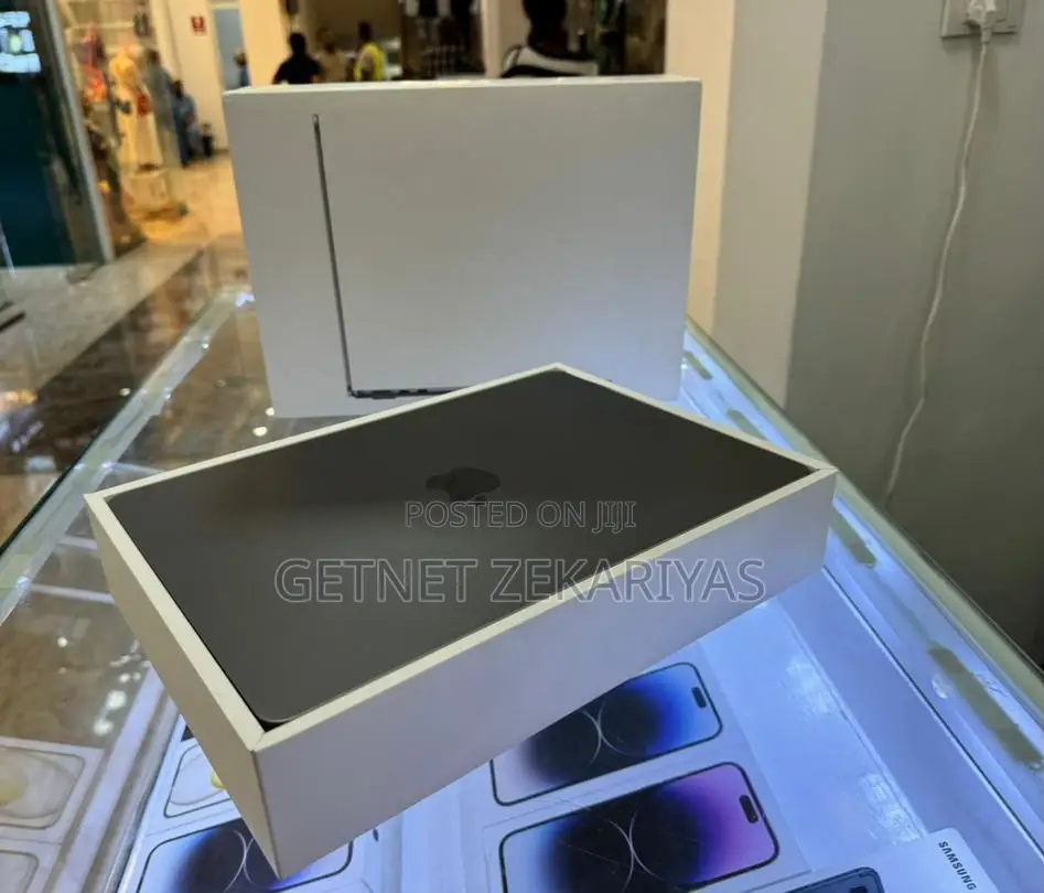 New Laptop Apple MacBook Air 8GB Apple M2 SSD 512GB