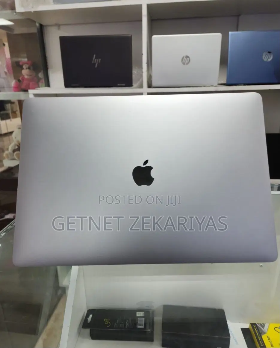 New Laptop Apple MacBook Pro 2017 32GB Intel Core I7 SSD 512GB