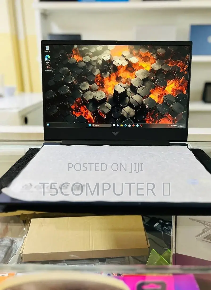 New Laptop HP Victus 16 8GB Intel Core I5 SSD 512GB
