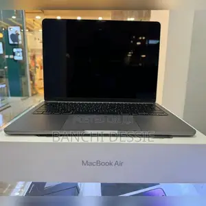 Photo - New Laptop Apple MacBook Air 2022 M2 8GB Apple M2 SSD 512GB