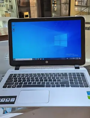 New Laptop HP Pavilion 15 8GB Intel Core I5 SSD 40GB