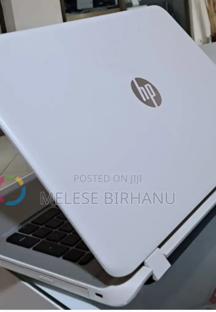 New Laptop HP Pavilion 15 8GB Intel Core I5 SSD 40GB