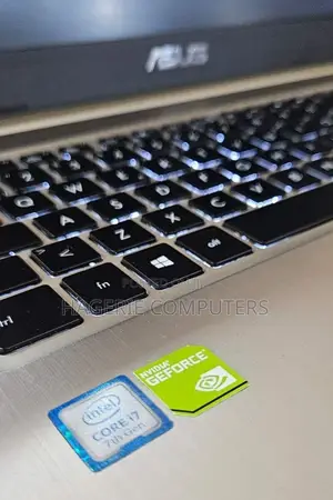 New Laptop Asus VivoBook S551LA 8GB Intel Core I7 HDD 1T