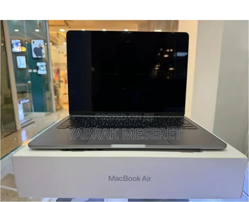 New Laptop Apple MacBook Air 2022 M2 8GB Apple M2 SSD 512GB