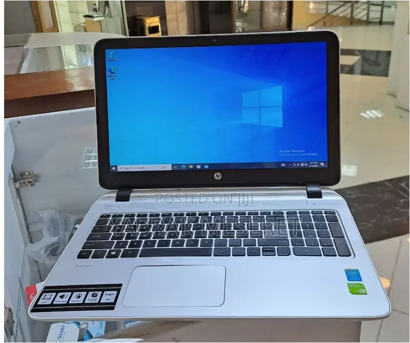 New Laptop HP Pavilion 15 8GB Intel Core I5 SSD 1T