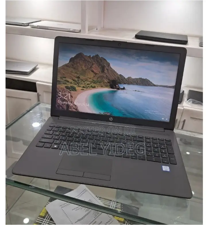 New Laptop HP Stream Notebook 8GB Intel Core I5 HDD 1T