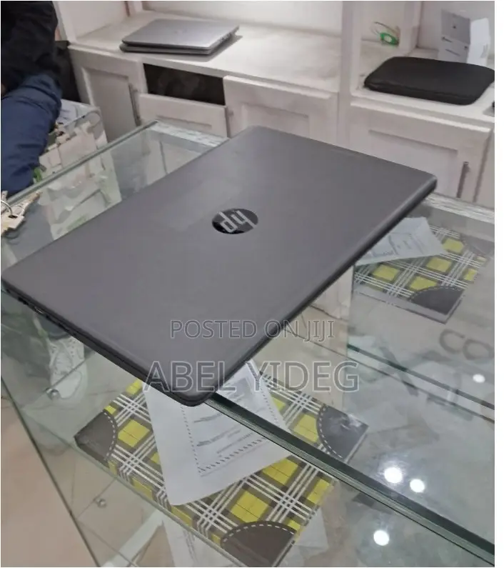New Laptop HP Stream Notebook 8GB Intel Core I5 HDD 1T