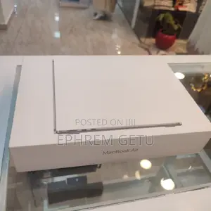 New Laptop Apple MacBook Air 2022 M2 8GB Apple M2 SSD 512GB