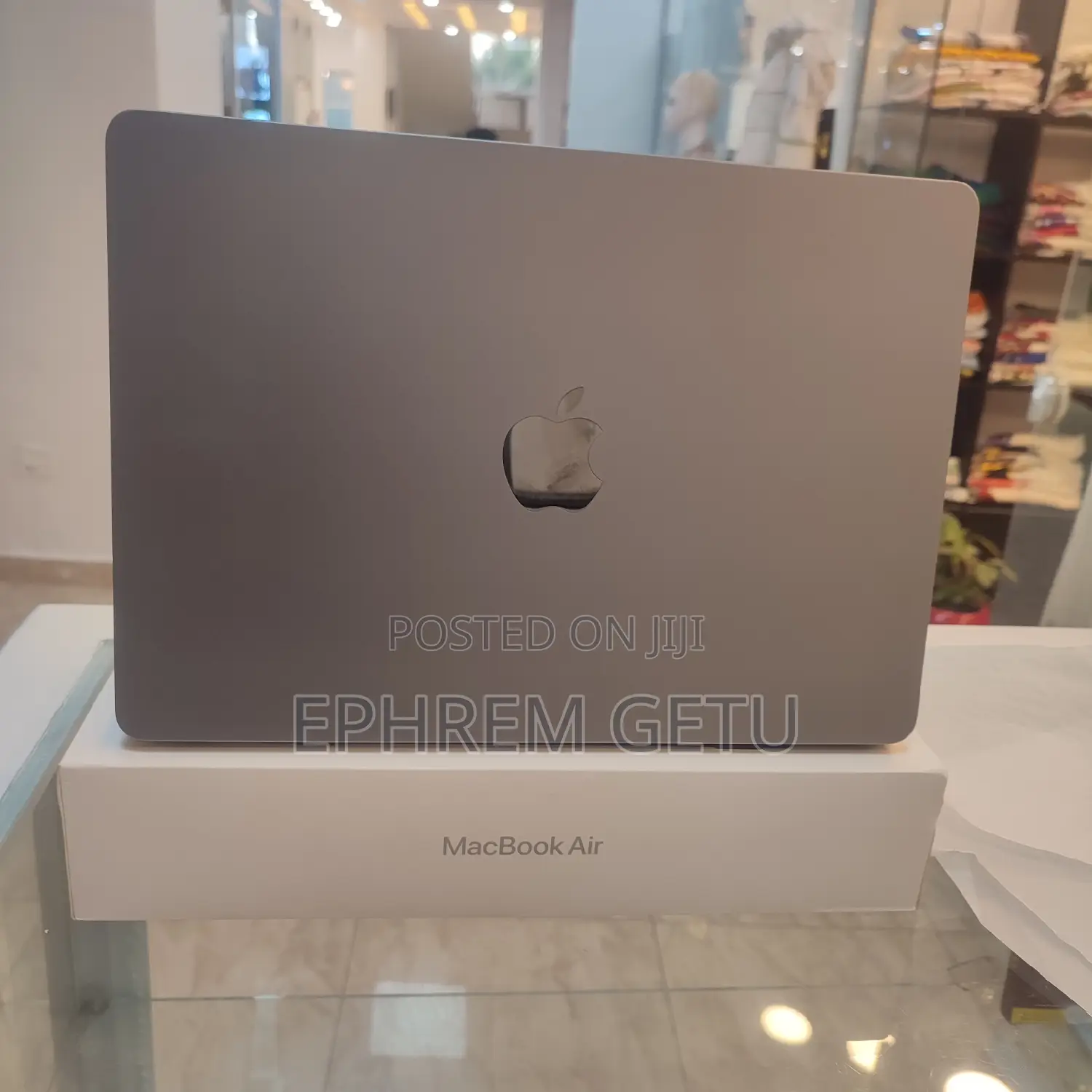 New Laptop Apple MacBook Air 2022 M2 8GB Apple M2 SSD 512GB