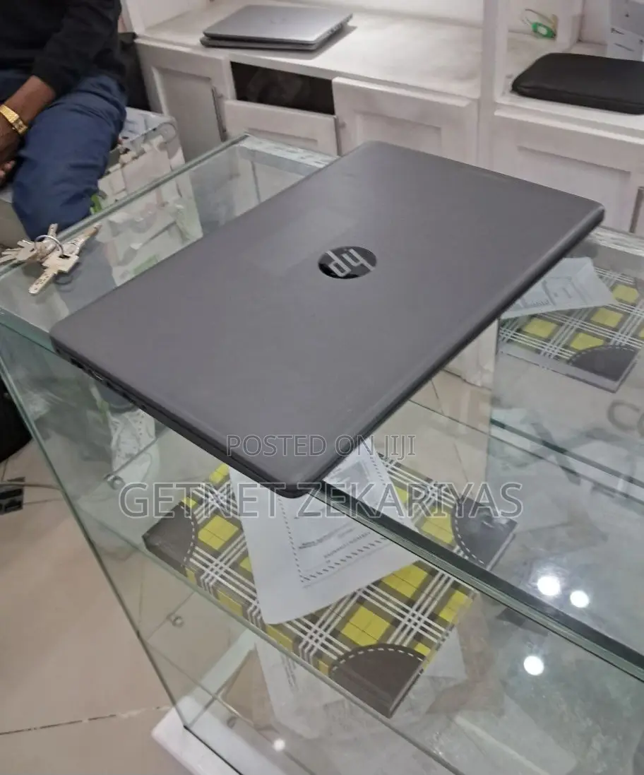 New Laptop HP Stream Notebook 8GB Intel Core I5 HDD 1T