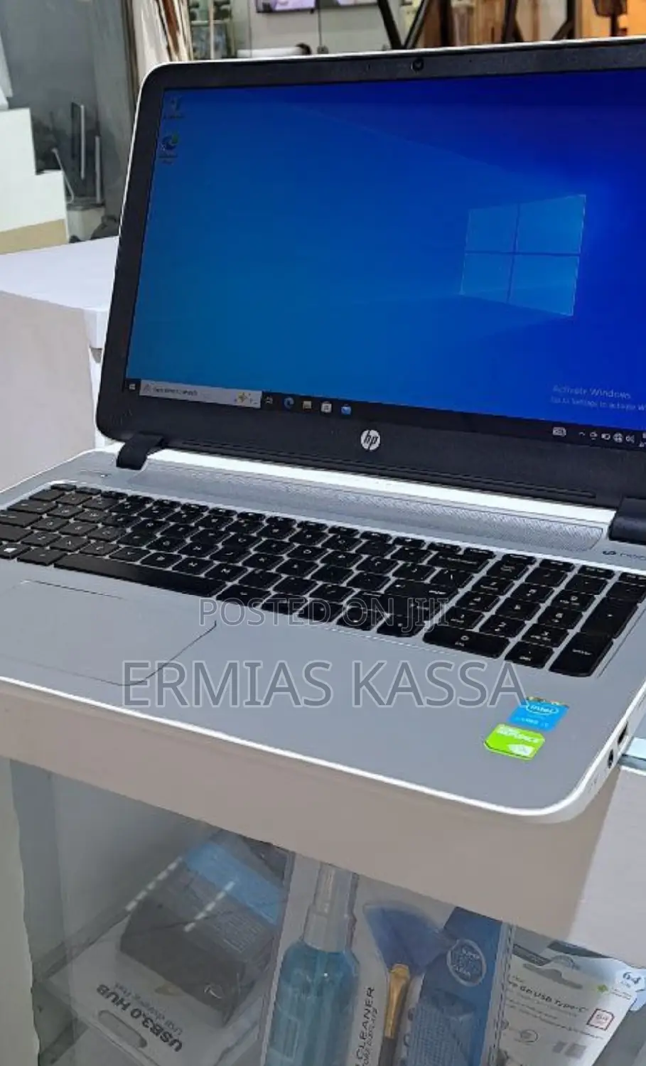 New Laptop HP Pavilion 11 8GB Intel Core I5 HDD 1T