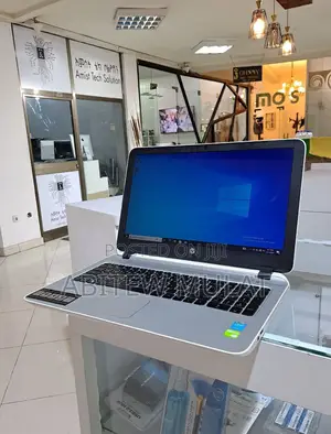 New Laptop HP Pavilion 15 8GB Intel Core I5 HDD 1T