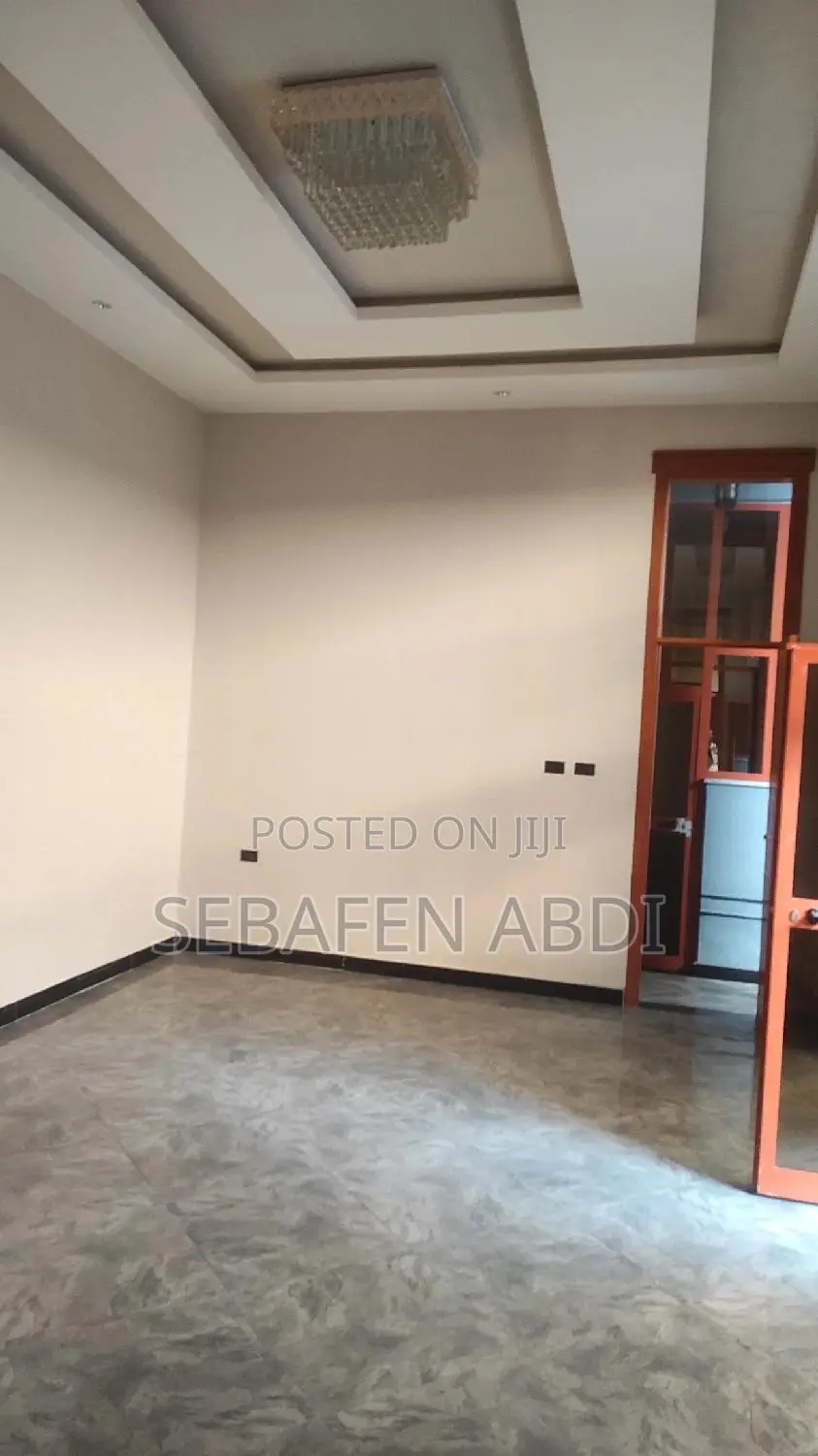 Furnished 4bdrm Townhouse/Terrace in G+2 House, East Shewa for sale