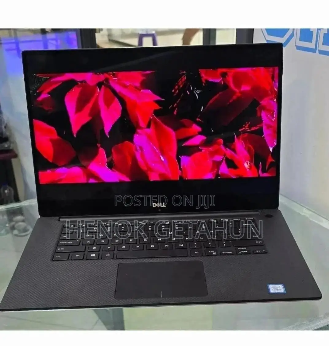 New Laptop Dell XPS 15 16GB Intel Core i9 SSD 512GB