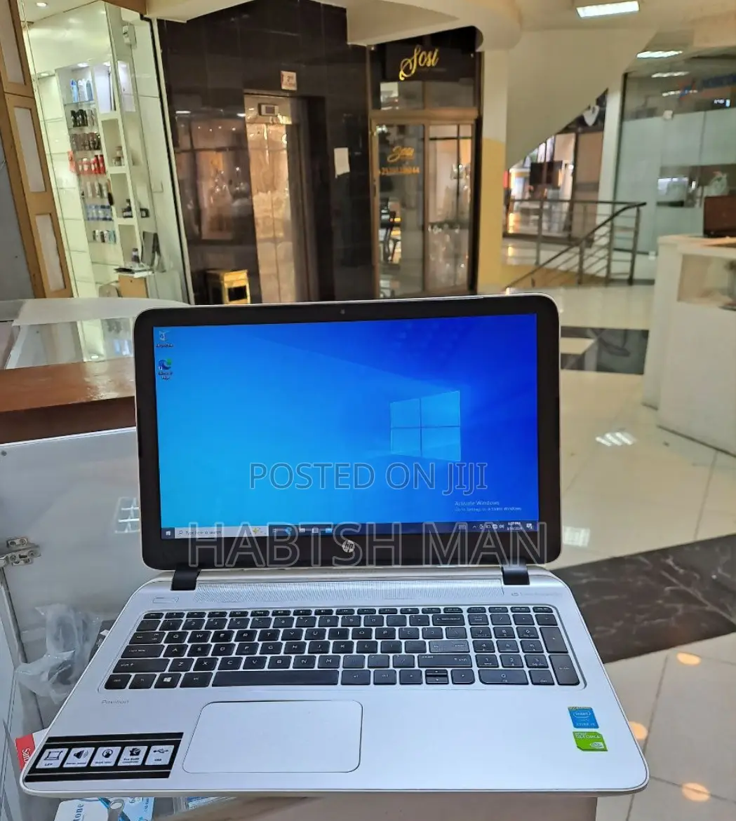 New Laptop HP Pavilion 15 8GB Intel Core I5 HDD 1T