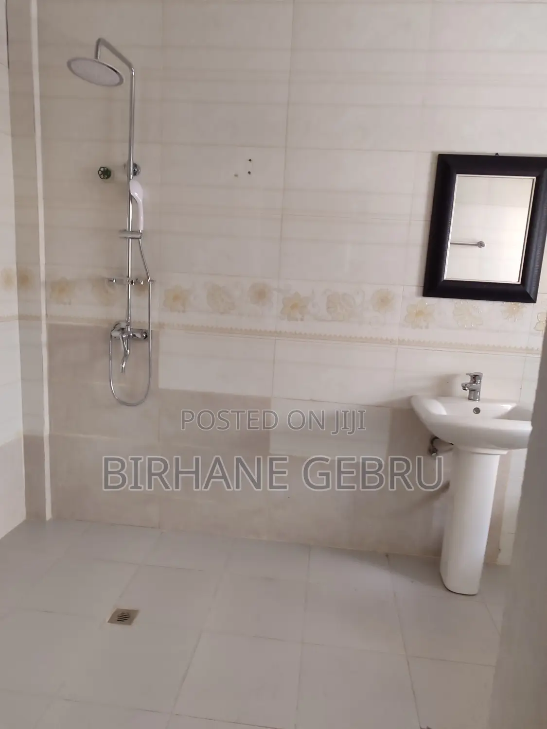 Furnished 3bdrm House in G+2 Rent Fernished, Bole for sale