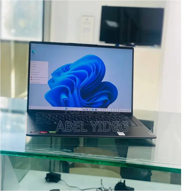 New Laptop Lenovo 32GB AMD Ryzen 9 SSD 1T