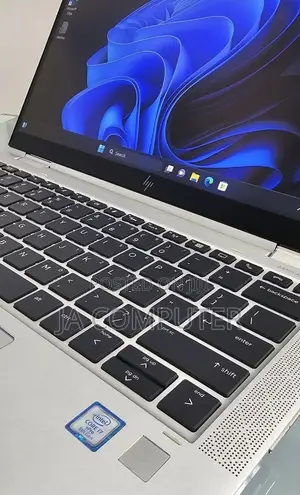 New Laptop HP EliteBook X GB Intel Core I7 SSD 512GB