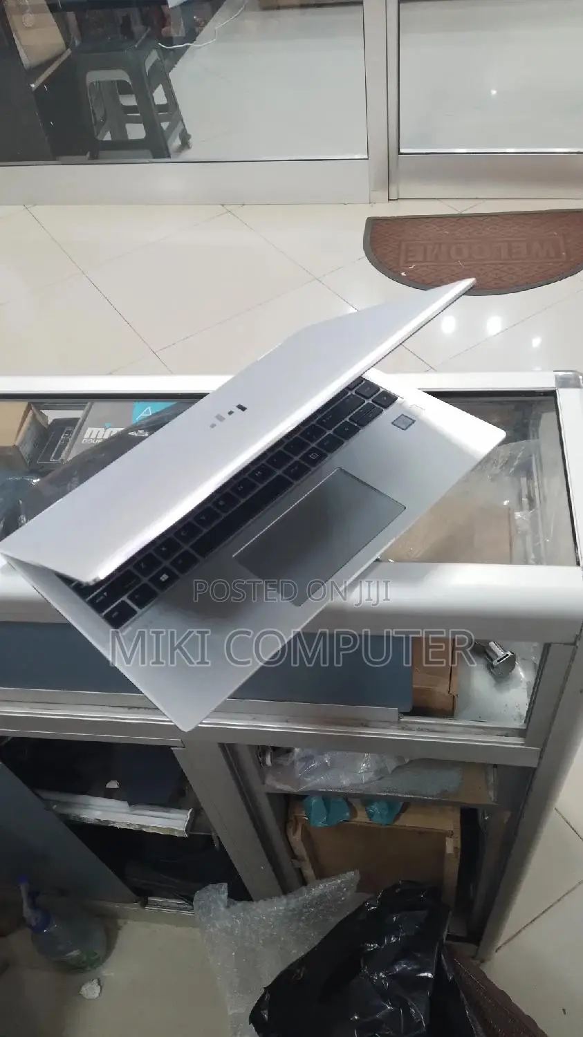 New Laptop HP EliteBook 840 16GB Intel Core I7 SSD 512GB