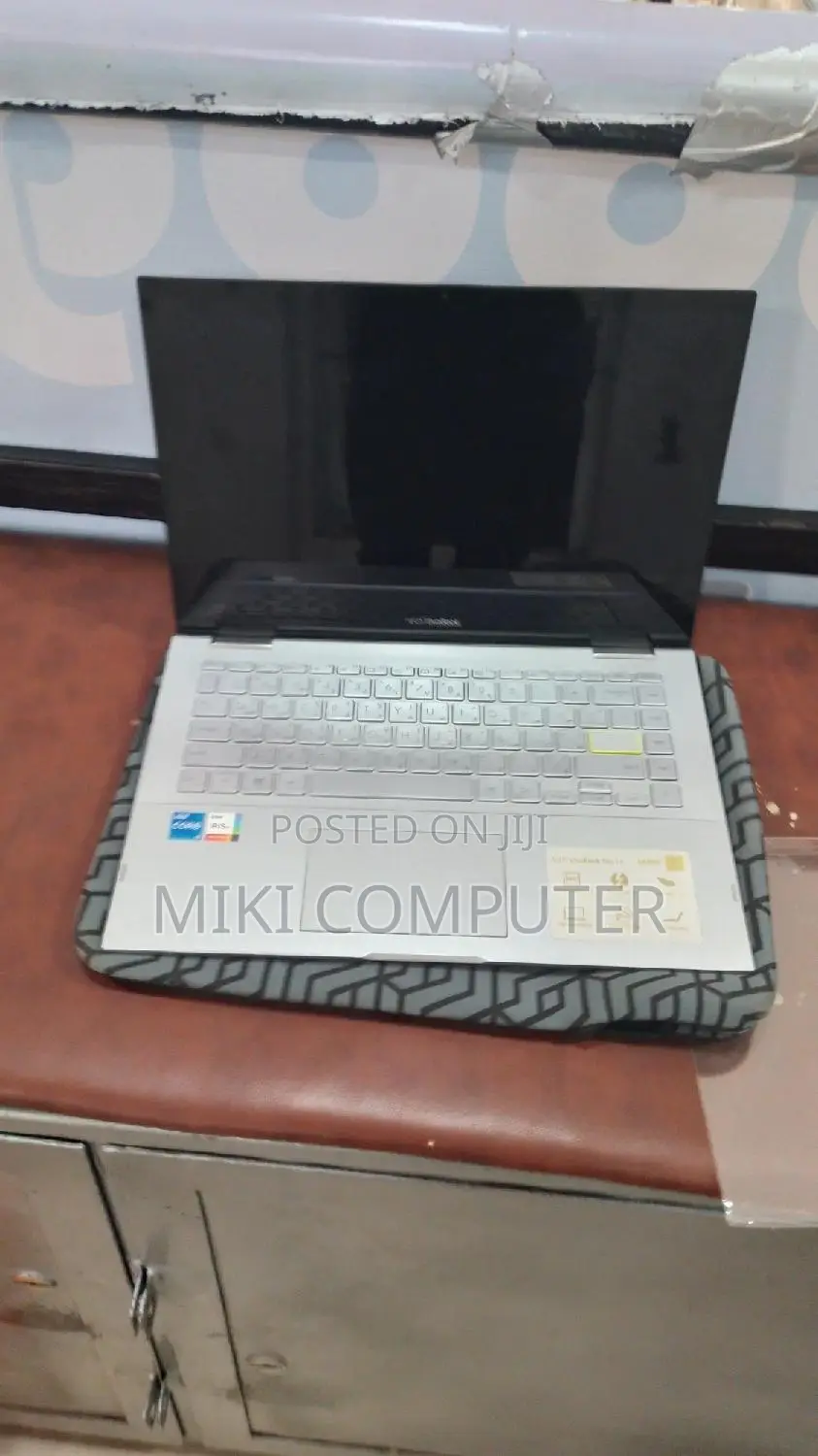 New Laptop Asus VivoBook 15 X505BA 8GB Intel Core I5 SSD 512GB