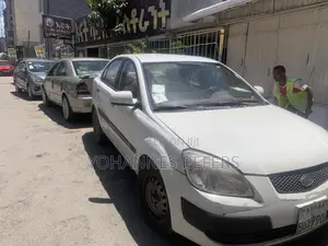Photo - Kia Rio 2009 White