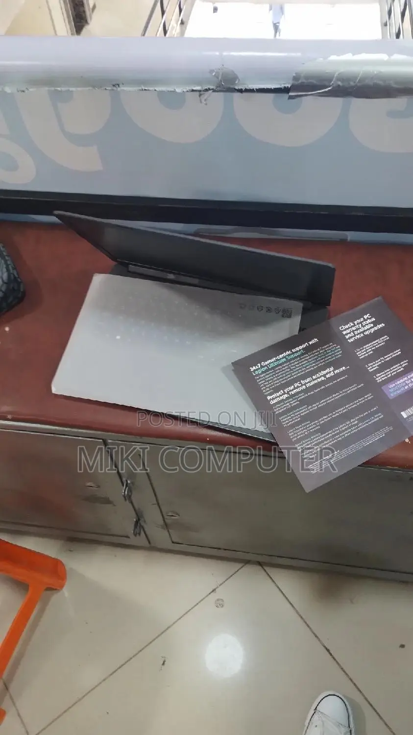 New Laptop Lenovo 8GB Intel Core i5 SSD 512GB