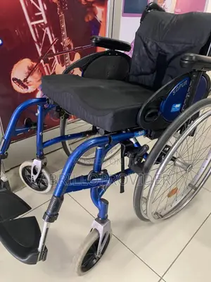 Comfortable Wheelchair(Slightly Used)Wheelchair~Wheelchair~