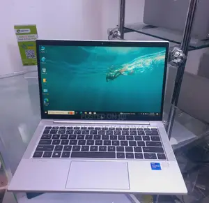 New Laptop HP EliteBook 830 16GB Intel Core I7 SSD 512GB