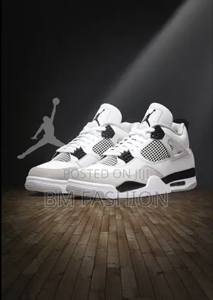 Jordan 4 Retro