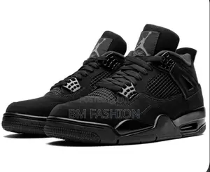 Photo - Jordan 4 Black