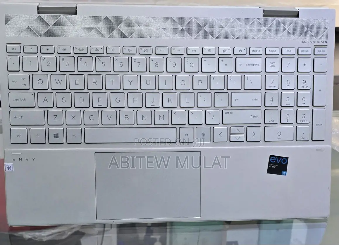 New Laptop HP Envy X360 12GB Intel Core I7 SSD 512GB