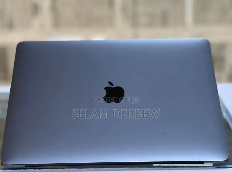 New Laptop Apple MacBook Pro 2017 8GB Intel Core I5 SSD 128GB