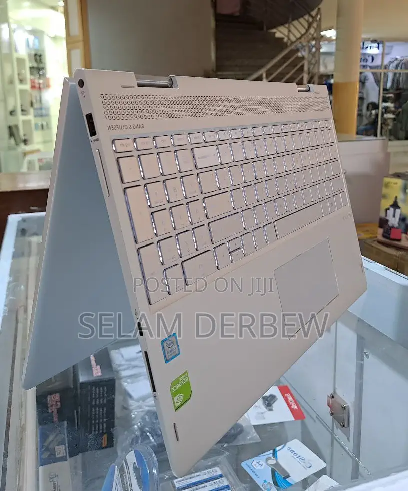 New Laptop HP Envy X360 8GB Intel Core I5 SSD 512GB