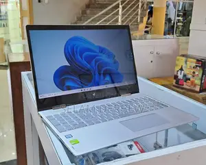 New Laptop HP Envy X360 8GB Intel Core I5 SSD 512GB